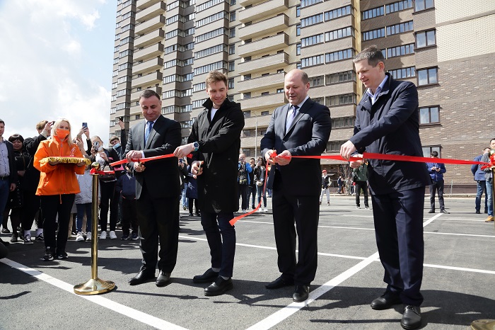 Перерезание красной ленточки в ЖК Сокол на Оганова.JPG