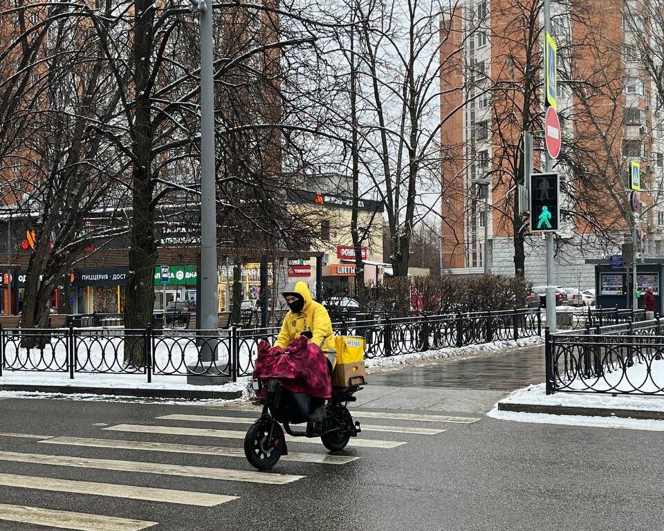 Самые высокие зарплаты у курьеров на Юге в Ростове, Краснодаре и Волгограде // Фото: «Эксперт Юг» Самые высокие зарплаты у курьеров на Юге в Ростове, Краснодаре и Волгограде // Фото: «Эксперт Юг»