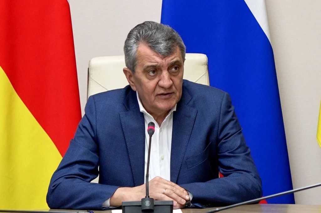 Меняйло.jpg «Регион приложил максимум усилий, чтобы не допустить хаотичной застройки в одном из красивейших ущелий Северной Осетии». Фото: телеграм-канал Сергея Меняйло