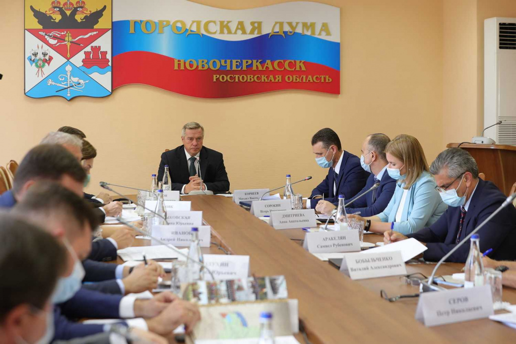 Голубев в Новочеркасске.jpg Голубев в Новочеркасске.jpg