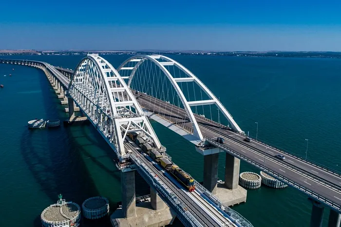 Украинский политик заявил о планах уничтожения Крымского моста Украинский политик заявил о планах уничтожения Крымского моста