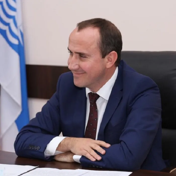 Суд отменил дисквалификацию мэру Геленджика и назначил ему штраф в 3 тыс. рублей Суд отменил дисквалификацию мэру Геленджика и назначил ему штраф в 3 тыс. рублей