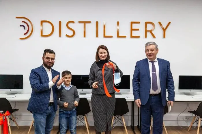 Лаборатория разработки мобильных и веб-приложений Distillery открылась в ЮФУ Лаборатория разработки мобильных и веб-приложений Distillery открылась в ЮФУ