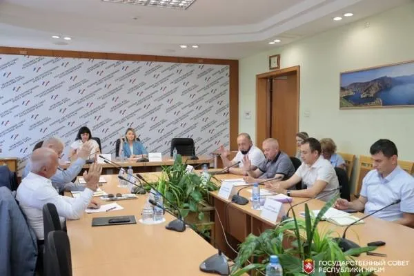 В Крыму национализировали активы экс-премьера Украины Арсения Яценюка В Крыму национализировали активы экс-премьера Украины Арсения Яценюка