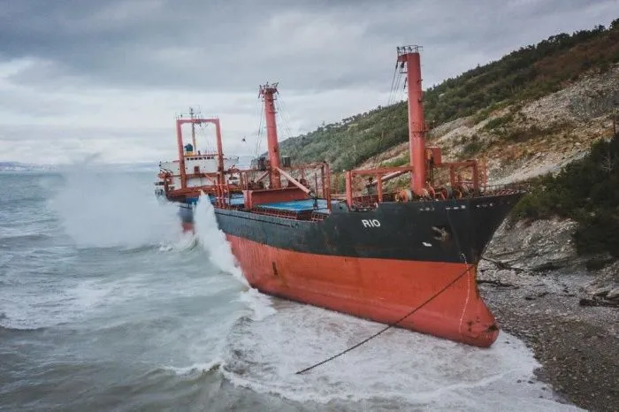 С собственника сухогруза Rio хотят взыскать 647,6 млн рублей за вред Черному морю