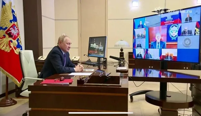 Владимир Путин получил доклад ФСИН о ситуации в волгоградской колонии Владимир Путин получил доклад ФСИН о ситуации в волгоградской колонии
