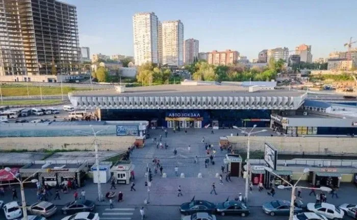 На Привокзальной площади в Ростове построят надземный переход На Привокзальной площади в Ростове построят надземный переход