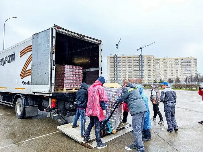Кубань направила 330 тонн гуманитарных грузов для жителей Донбасса и Херсонской области