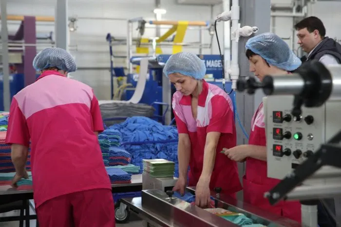 Импортозамещение в действии: в Шахтах запустили завод по производству микрофибры
