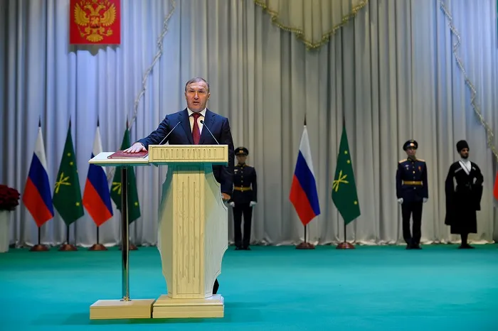 Мурат Кумпилов переизбран главой Адыгеи на второй срок Мурат Кумпилов переизбран главой Адыгеи на второй срок