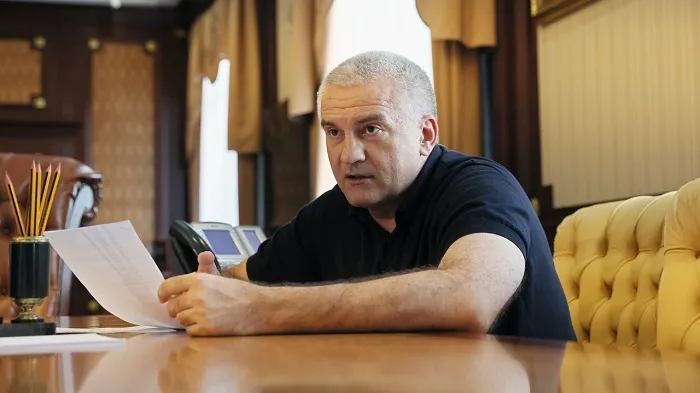 Сергей Аксенов поручил национализировать принадлежащие Киеву компании в Крыму Сергей Аксенов поручил национализировать принадлежащие Киеву компании в Крыму