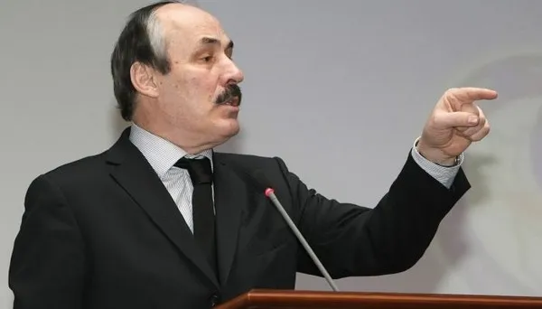 Глава Дагестана поручил «очистить Махачкалу от мошенников» Глава Дагестана поручил «очистить Махачкалу от мошенников»
