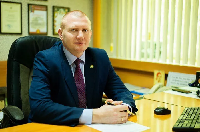В Ростове директор зоопарка Александр Жадобин покинул свой пост В Ростове директор зоопарка Александр Жадобин покинул свой пост
