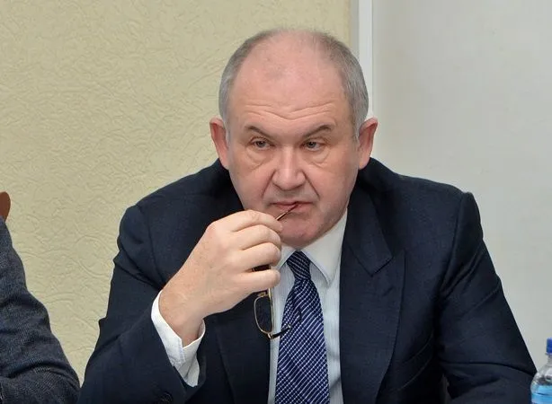 В Ростове бывшего руководителя Россельхозбанка приговорили к 8,5 годам заключения В Ростове бывшего руководителя Россельхозбанка приговорили к 8,5 годам заключения