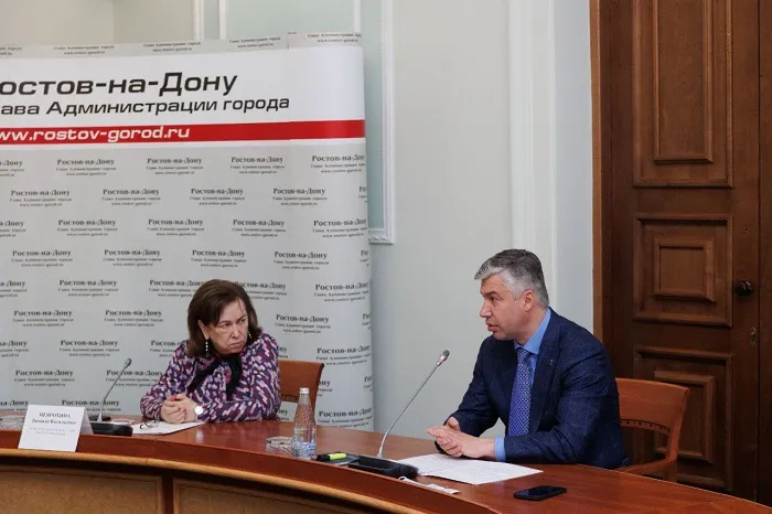 Мэр Ростова Алексей Логвиненко перечислил меры поддержки бизнеса в кризис Мэр Ростова Алексей Логвиненко перечислил меры поддержки бизнеса в кризис