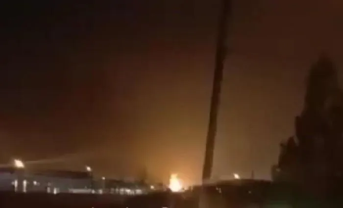В Волгограде возник пожар на нефтеперерабатывающем заводе В Волгограде возник пожар на нефтеперерабатывающем заводе