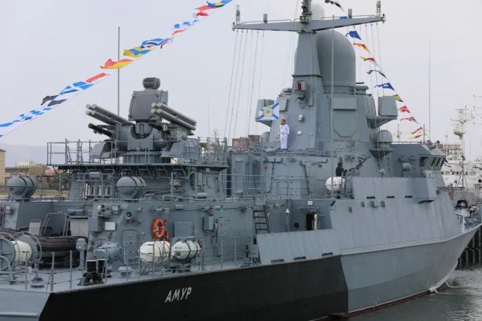 В Каспийске в состав ВМФ России принят новый малый ракетный корабль проекта «Амур» В Каспийске в состав ВМФ России принят новый малый ракетный корабль проекта «Амур»