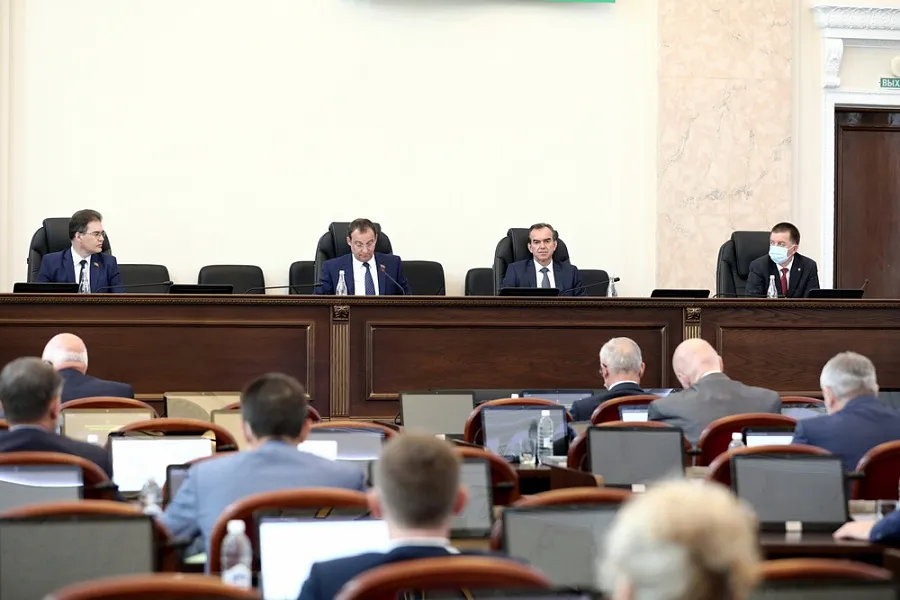 На Кубани ограничат высотность и введут «каскадность» для новых отелей на побережье На Кубани ограничат высотность и введут «каскадность» для новых отелей на побережье