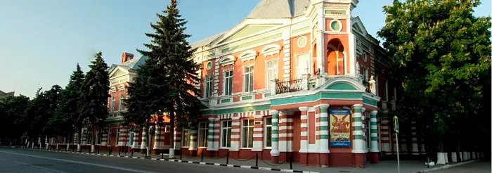 Правительство Ростовской области создало рабочую группу по развитию туризма в Азове Правительство Ростовской области создало рабочую группу по развитию туризма в Азове