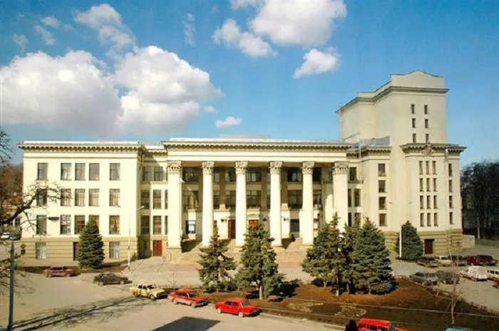 Проект капремонта «Лендворца» в Ростове-на-Дону одобрила Главгосэкспертиза Проект капремонта «Лендворца» в Ростове-на-Дону одобрила Главгосэкспертиза