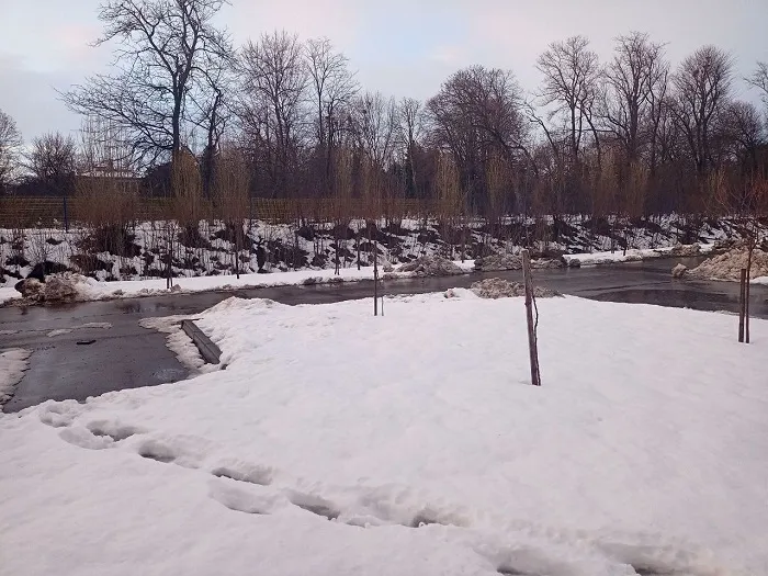 В Краснодаре до 1 февраля уберут мусор и откачают воду после снегопада