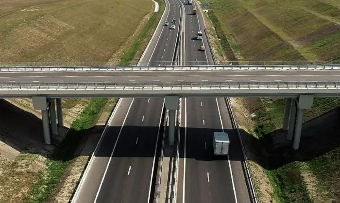 В Крыму открыта новая автотрасса «Симферополь — Евпатория — Мирный» В Крыму открыта новая автотрасса «Симферополь — Евпатория — Мирный»