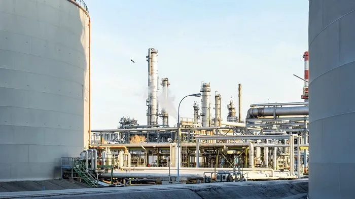 Беспилотник взорвался на территории завода нефтепродуктов в Ростовской области 4 мая Беспилотник взорвался на территории завода нефтепродуктов в Ростовской области 4 мая
