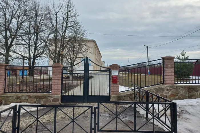 В приграничных с Украиной районах Ростовской области отменили занятия в школах и детсадах В приграничных с Украиной районах Ростовской области отменили занятия в школах и детсадах