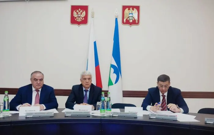 Роман Левченко обозначил проблемы потребителей электроэнергии в Кабардино-Балкарии Роман Левченко обозначил проблемы потребителей электроэнергии в Кабардино-Балкарии