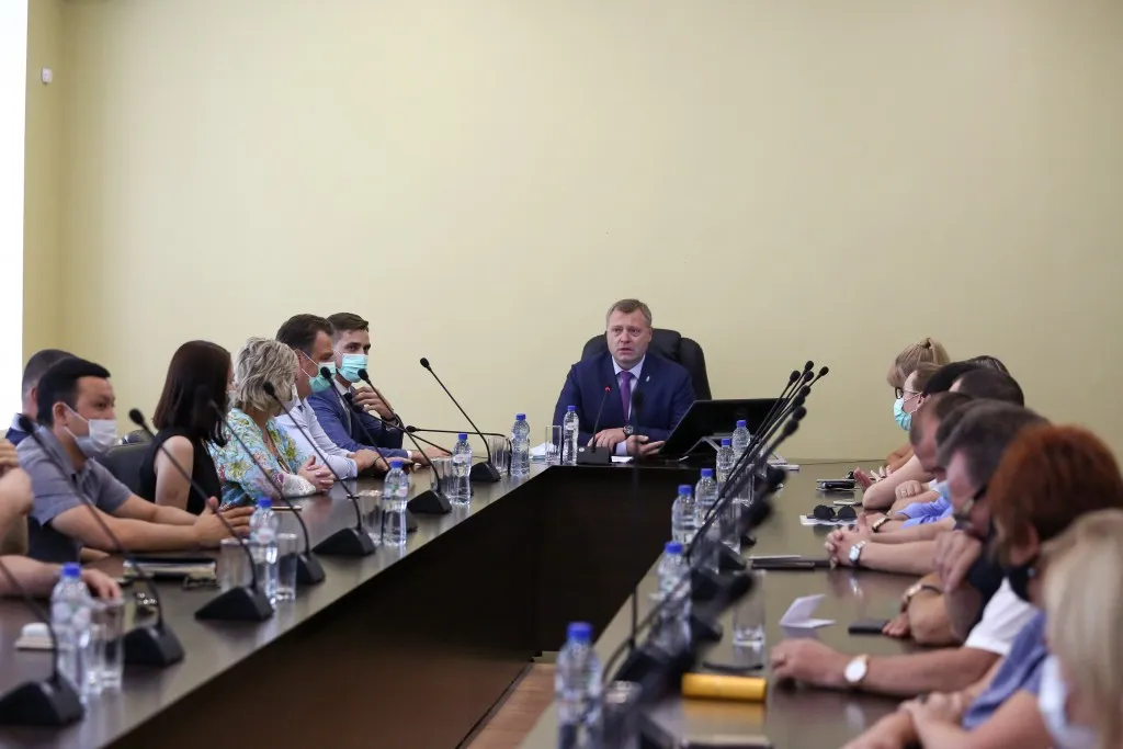 Губернатор Астраханской области назначил двух новых министров и директора агентства Губернатор Астраханской области назначил двух новых министров и директора агентства