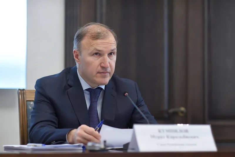 Президент России наградил главу Адыгеи Мурата Кумпилова орденом Президент России наградил главу Адыгеи Мурата Кумпилова орденом