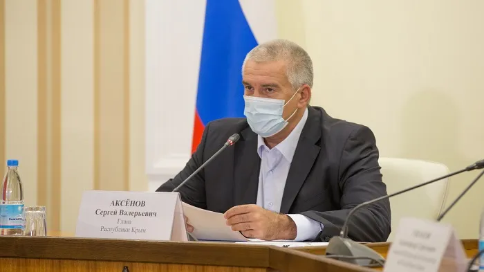 Сергей Аксенов объявил выговоры мэру Симферополя и еще трем главам муниципалитетов Сергей Аксенов объявил выговоры мэру Симферополя и еще трем главам муниципалитетов