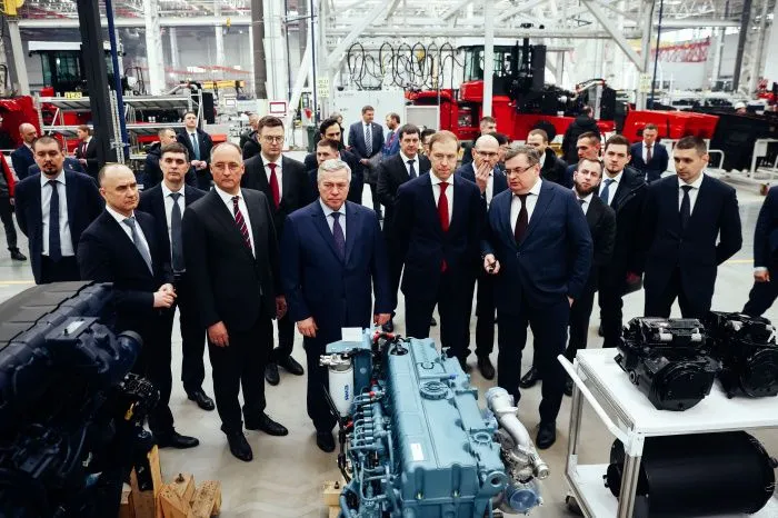 Рождение нового «Pостсельмаша»: производитель сельхозтехники открыл три завода Рождение нового «Pостсельмаша»: производитель сельхозтехники открыл три завода