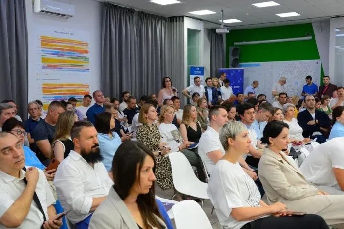 В Ростове пройдет ежегодная бизнес-конференция по вопросам развития малого и среднего бизнеса В Ростове пройдет ежегодная бизнес-конференция по вопросам развития малого и среднего бизнеса
