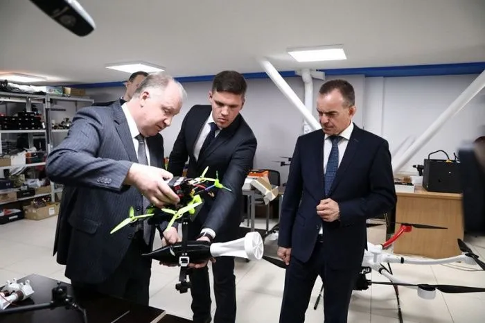 В Краснодаре инвестор IT-парка объявил о серийном производстве беспилотников В Краснодаре инвестор IT-парка объявил о серийном производстве беспилотников