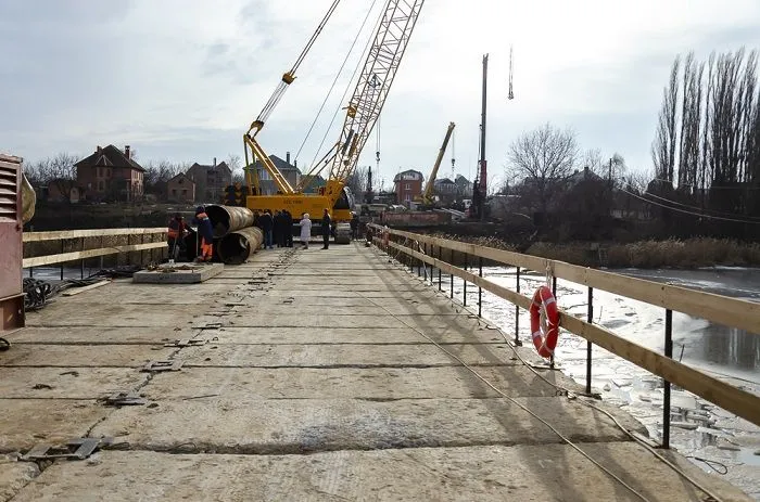 Временный мост через Ростовское море построят до конца года