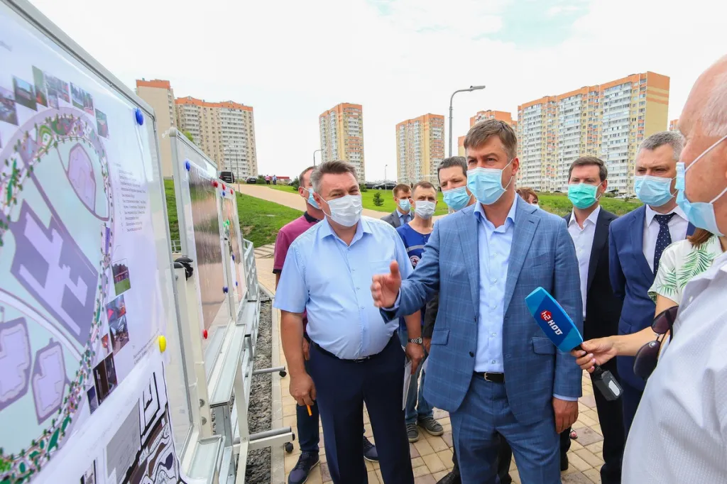 В Ростове потратят миллиарды на дороги к уже построенному микрорайону В Ростове потратят миллиарды на дороги к уже построенному микрорайону