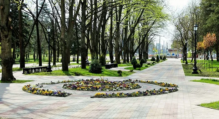 На Кубани на благоустройство общественных территорий потратят 2,2 млрд рублей На Кубани на благоустройство общественных территорий потратят 2,2 млрд рублей
