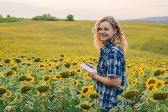 Агрохолдинг «СТЕПЬ» запустил трудовой проект для молодых людей