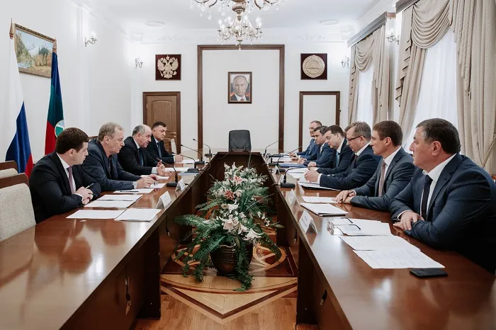 Глава КЧР Рашид Темрезов поблагодарил «Россети» за ощутимое участие в развитии энергосистемы региона Глава КЧР Рашид Темрезов поблагодарил «Россети» за ощутимое участие в развитии энергосистемы региона
