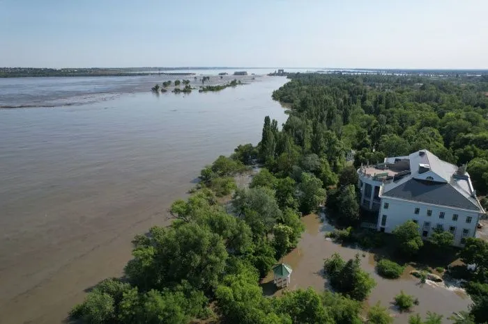 Прорыв дамбы Каховской ГЭС не повлияет на бесперебойное водоснабжение Севастополя Прорыв дамбы Каховской ГЭС не повлияет на бесперебойное водоснабжение Севастополя