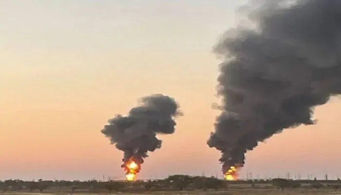 В Ростовской области после атаки ВСУ горят склады с дизельным топливом В Ростовской области после атаки ВСУ горят склады с дизельным топливом