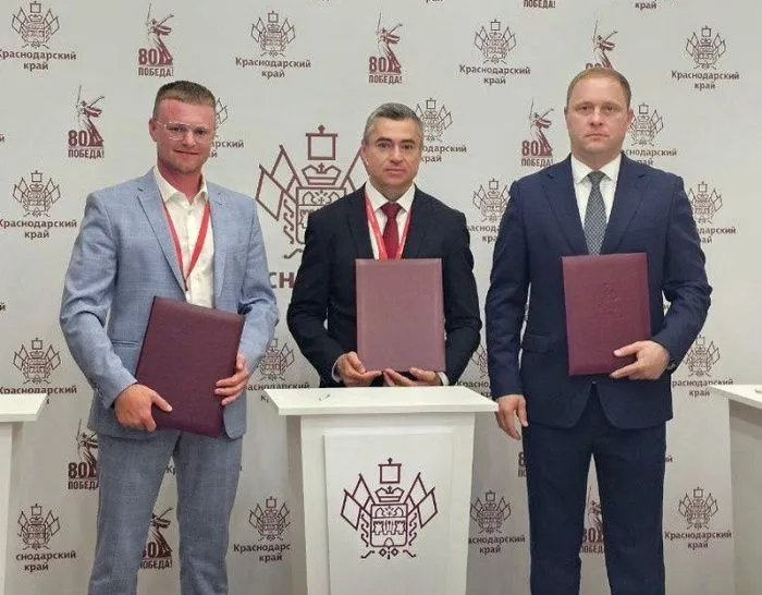 Три отеля и детский лагерь построят в Анапе за 43 млрд рублей Три отеля и детский лагерь построят в Анапе за 43 млрд рублей