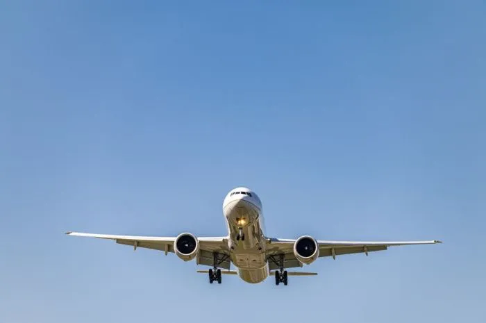 Airbus A321 авиарейса «Москва — Сочи» совершил экстренную посадку в Минводах Airbus A321 авиарейса «Москва — Сочи» совершил экстренную посадку в Минводах