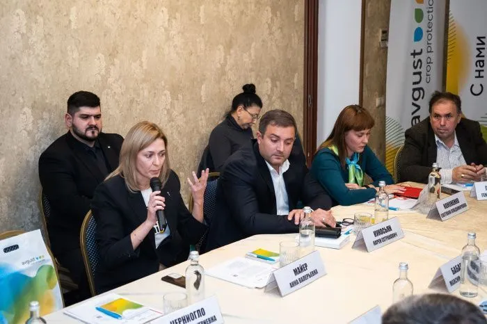 Выездной круглый стол делового медиа «Эксперт Юг»  в рамках проекта «Южное виноделие»  «Южнороссийское вино в 2024 году:  кризис перепроизводства или рост?» Выездной круглый стол делового медиа «Эксперт Юг»  в рамках проекта «Южное виноделие»  «Южнороссийское вино в 2024 году:  кризис перепроизводства или рост?»