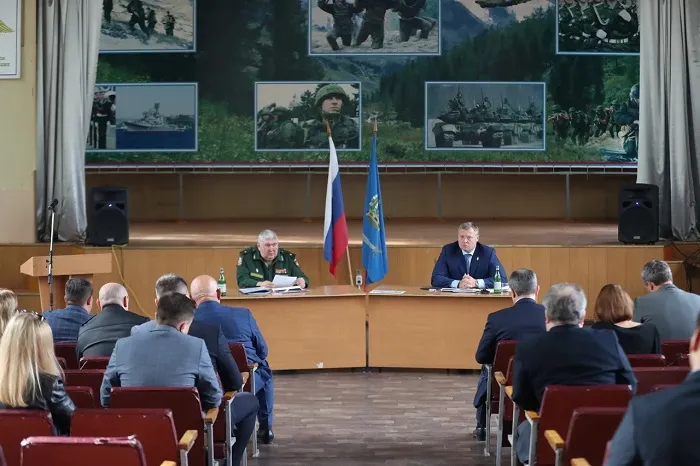 В Астраханской области семьям мобилизованных помогут решить проблемы ЖКХ В Астраханской области семьям мобилизованных помогут решить проблемы ЖКХ
