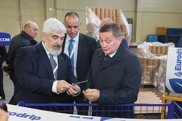 В Волжском заработал завод лент для капельного орошения за 5 млн долларов В Волжском заработал завод лент для капельного орошения за 5 млн долларов