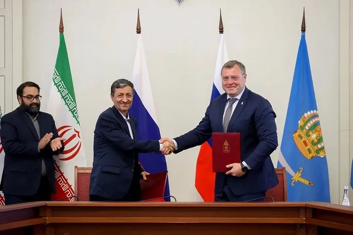 Астраханские власти подписали соглашение о сотрудничестве с холдингом «Мостазафан» из Ирана