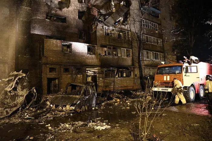 В результате крушения военного самолета в Ейске погибли 13 человек