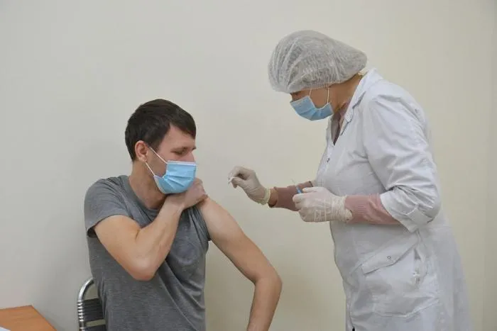 Полный цикл вакцинации от COVID-19 завершили 33,7 тыс. жителей Кубани Полный цикл вакцинации от COVID-19 завершили 33,7 тыс. жителей Кубани